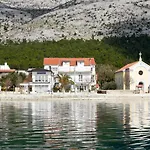 Fontana Starigrad Paklenica
