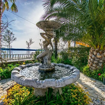 Fontana 3* Starigrad Paklenica