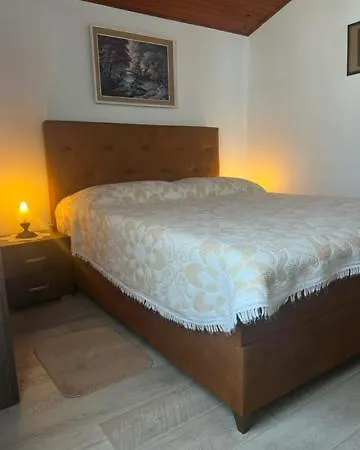 Guest house Fontana 3*