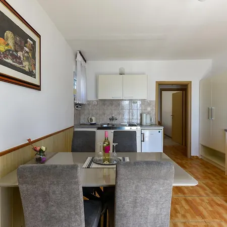 Fontana Starigrad Paklenica