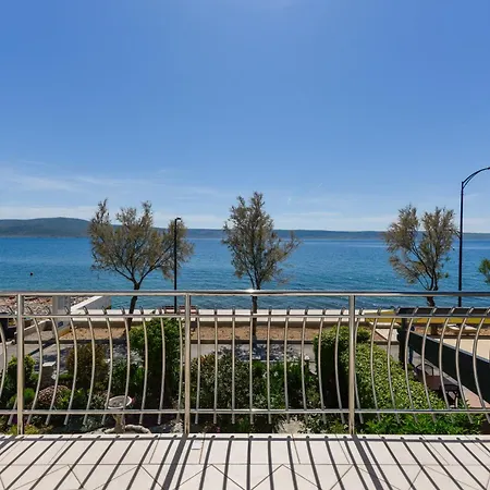 Fontana Starigrad Paklenica