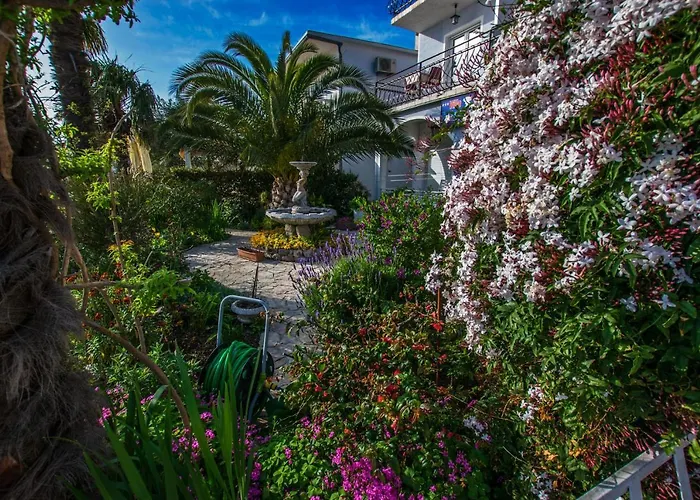 Πανσιόν Fontana Starigrad Paklenica