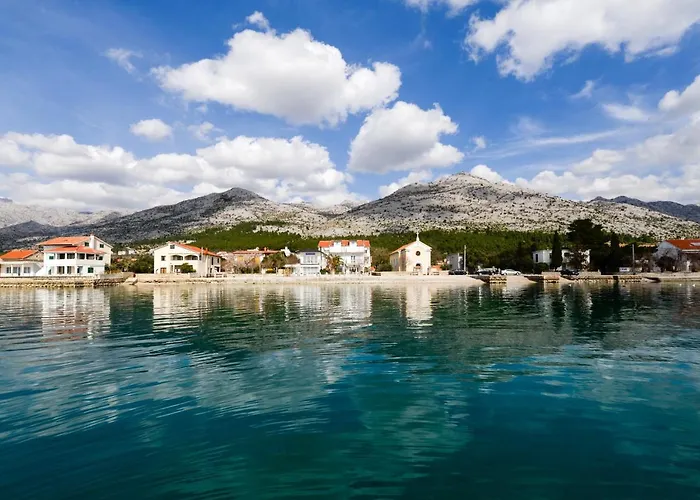 Πανσιόν Fontana Starigrad Paklenica