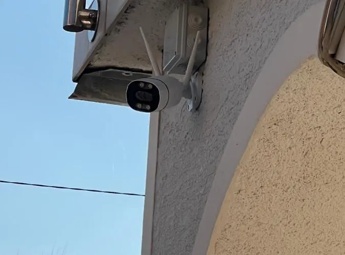 Fontana Πανσιόν 3*