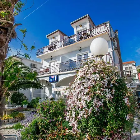 Fontana Starigrad Paklenica