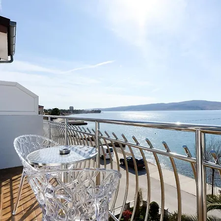 Fontana Starigrad Paklenica